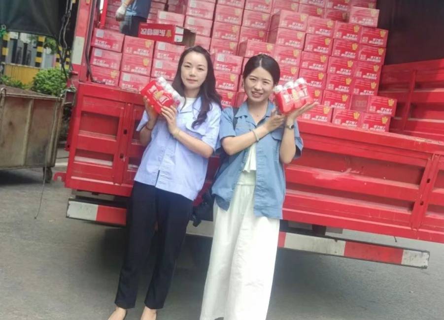 清涼一夏，關懷無限丨志成全體員工福利飲料發(fā)放活動